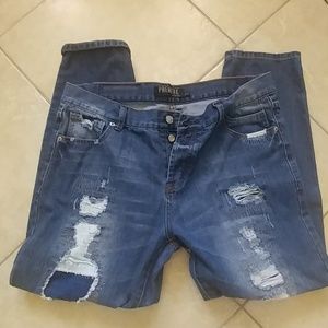 Boyfriend distressed 👖